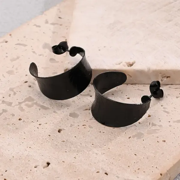 Wholesale 1 Pair/Package Casual Modern Style Simple Style C Shape Fish Scales Handmade Polishing Plating 304 Stainless Steel 18K Gold Plated Plating Color Rose Gold Plated Ear Studs
