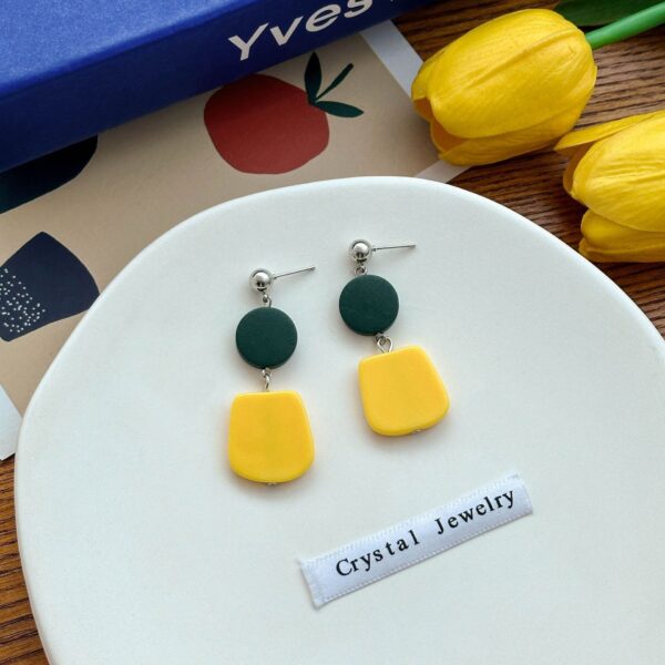 Wholesale Japanese and Korean style fresh contrast color wooden earrings simple geometric round lemon yellow earrings square earrings