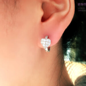 EK23 Heart-shaped Ear Buckle
