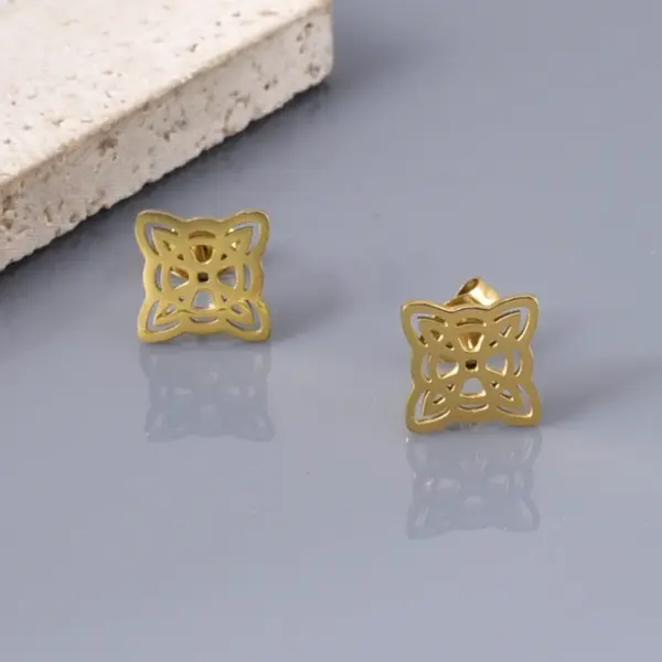 Wholesale 304 Stainless Steel Solid Color PVD Coated 18K Real Gold Plated 18K Gold Elegant Simple Style Classic Style Waterproof Non Tarnish Plating Ear Studs