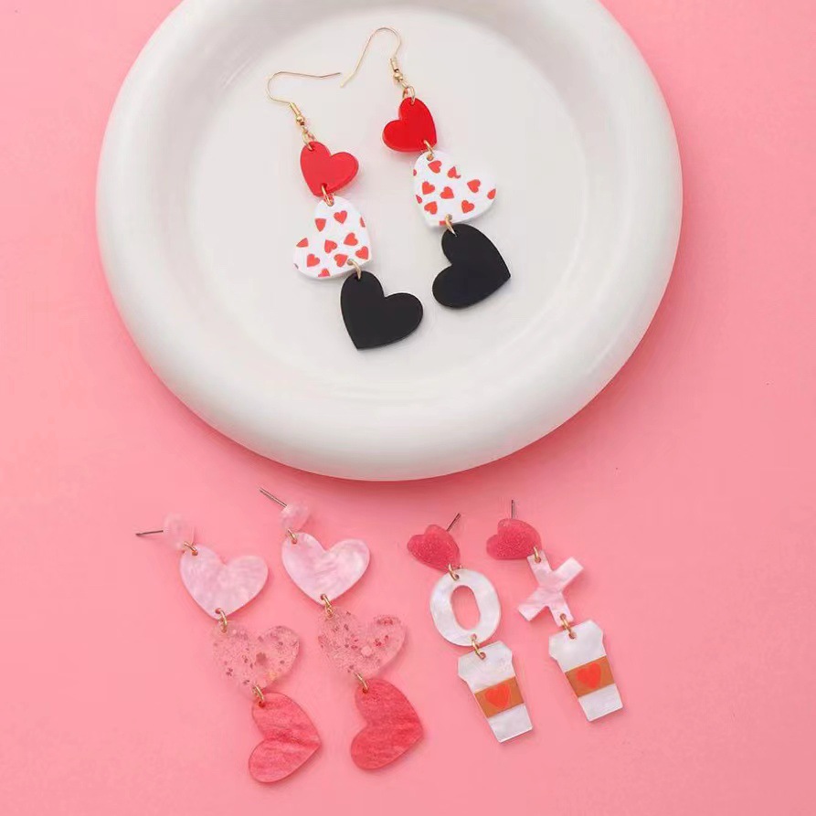 Wholesale Europe and the United States cross-border Valentine's Day love acrylic sequin earrings peach heart sweet personality high sense earrings wom