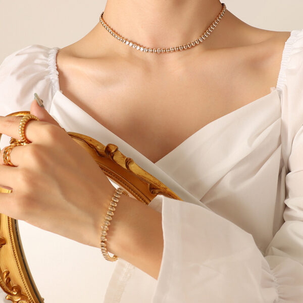 Wholesale style lady feeling elegant temperament solid color diamond zircon inlay necklace bracelet jewelry suit manufacturers on behalf of the hair