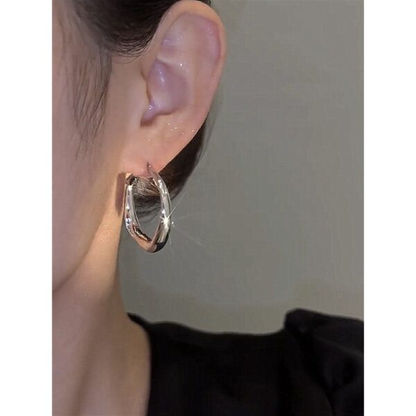 oly-1e555c26f6cb7cc9151e23115ca18a60 Wholesale S925 Silver Needle High-grade Earrings with Diamond Metal Ring Silver Needle Earrings Simple Fashionable All-match Design Earrings for Women