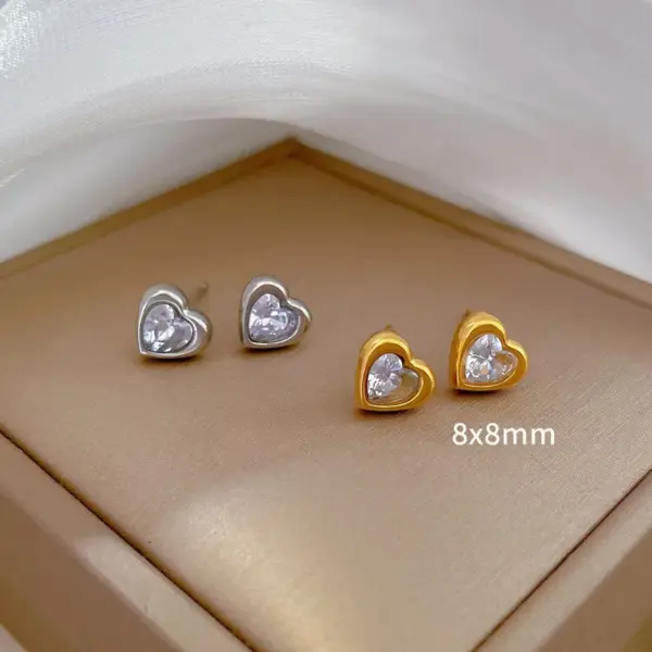 Wholesale PVD Coated Real Gold Plated Heart Shape Titanium Steel Simple Style Waterproof Non Tarnish Ear Studs
