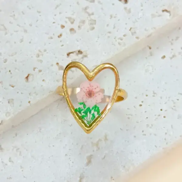 Wholesale New Fashion Design 304 Stainless Steel Furnace Electroplated 18K Real Gold Dried Flower Resin Heart Open Ring