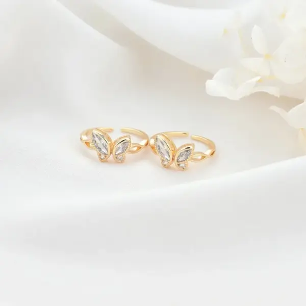 Wholesale Butterfly Ring For Women In Copper With 14K Real Gold Electroplated Finish Featuring Zircon Inlay