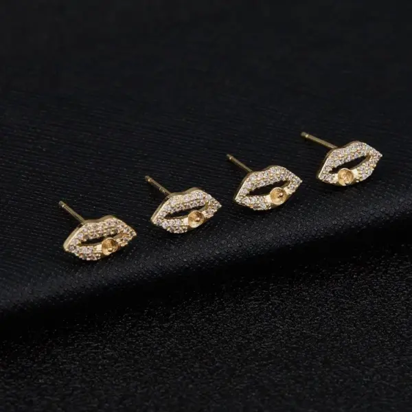 Wholesale Lips Stud Earrings For Women Copper With Zircon Inlay Bezel Setting Electroplated Gold 925 Sterling Silver Posts