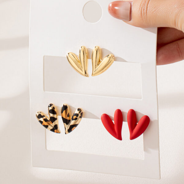 oly-220fc9b14097a571b0c3c466897905ee Wholesale 1 Pair/3 Pair/4 Pair Elegant Design Metal Love Heart Stud Earrings suit Ladies Party Valentine's Day Gift to Friends