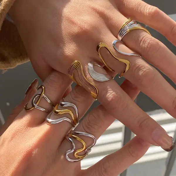 Wholesale 304 Stainless Steel Geometric PVD Coated 18K Real Gold Plated Real Gold Plated Simple Style Commute Waterproof Non Tarnish Rings