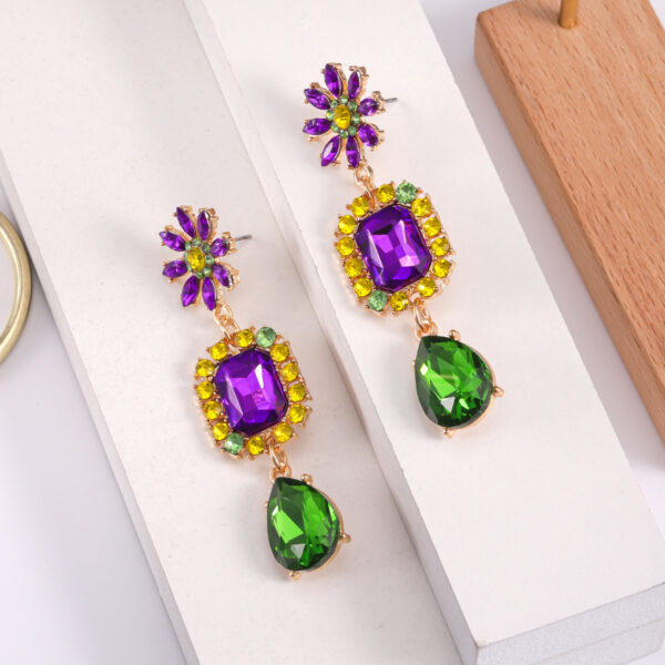 oly-22b57081af0dfc9c7fe45359db360d75 Wholesale carnival earrings classic three-color diamond earrings in style fashion personality