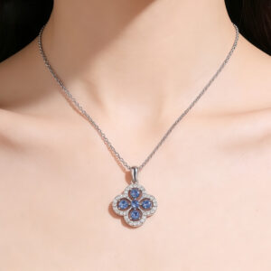 Wholesale Zinc Alloy Plated Four-Leaf Clover Necklace