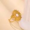 Wholesale Vintage Pearl Sunflower Ring French Style Stainless Steel Titanium Steel 18K Gold Plated Jewelry Accessories For Women