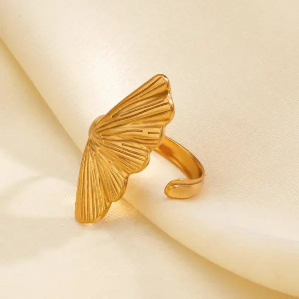 Wholesale Ion Plating (IP) 18K Gold Plated Ginkgo Leaf 304 Stainless Steel IG Style Waterproof Non Tarnish Open Rings