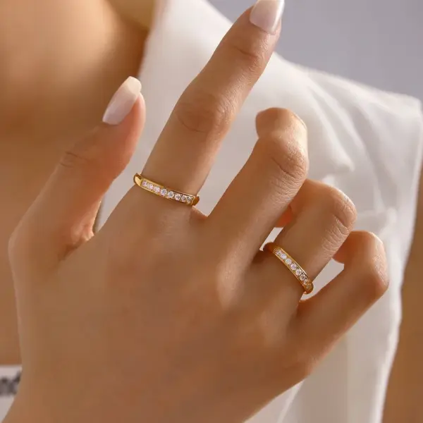 Wholesale Electroplating 18K Gold Golden Plated Round 304 Stainless Steel Elegant Rings