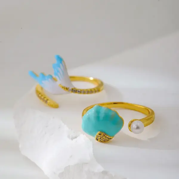 Wholesale Adjustable Open Ring Starfish Shell Design Unique Style Ocean Theme Fashionable Accessory Gold Plated Copper Material