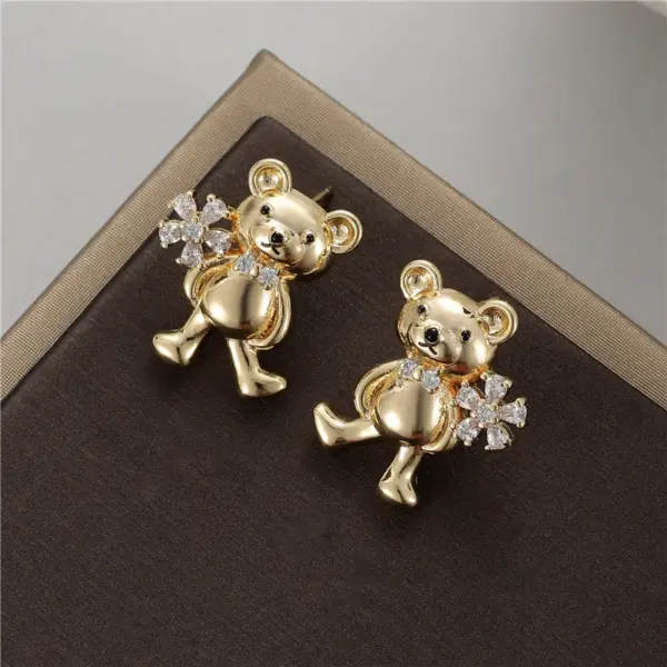 Wholesale Little Bear Stud Earrings For Women With 925 Sterling Silver Posts, Copper Base, And Zircon Inlay Featuring Electroplated Gold Plating