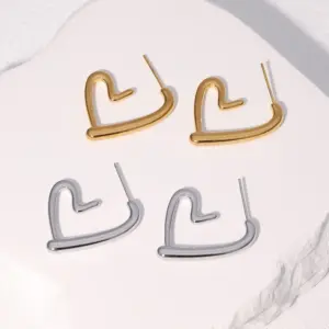 Wholesale PVD Coated Real Gold Plated 18K Gold Heart Shape 304 Stainless Steel Casual Sweet Simple Style Waterproof Non Tarnish Ear Studs