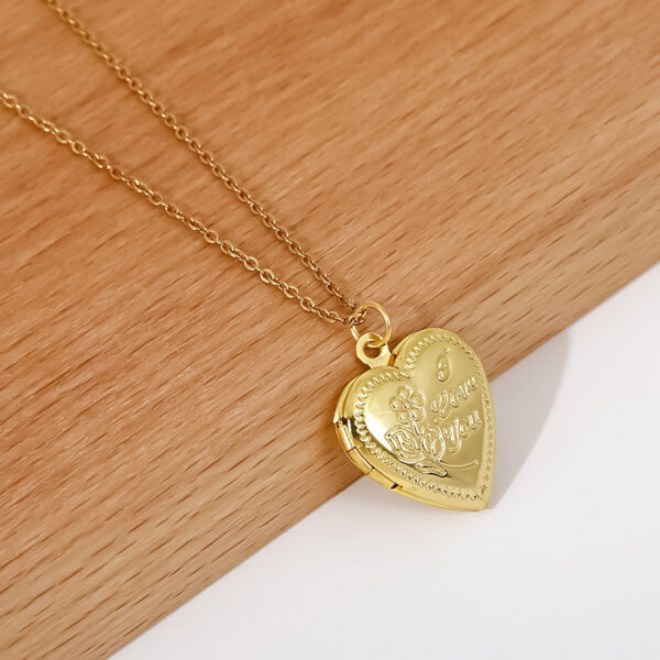 Wholesale style plated fashionable creative rose Valentine's Day heart photo box pendant necklace