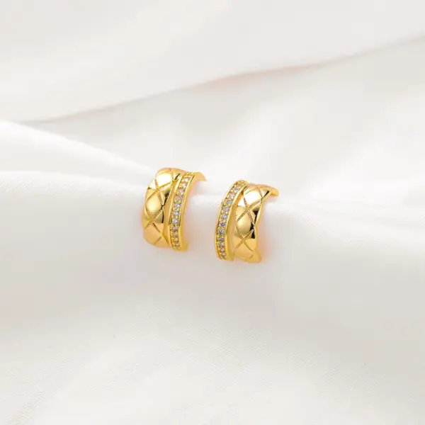 Wholesale Geometric Stud Earrings For Women With 925 Sterling Silver Posts, Copper Base Electroplated With 14K Real Gold And Zircon Inlay