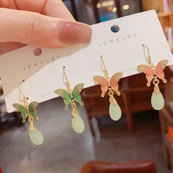 Wholesale Elegant Butterfly Drop Earrings Women's New Chinese Style Retro Cold Tone Fashionable Versatile Geometric Pattern Gold Plated Copper
