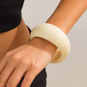 Beige 2657