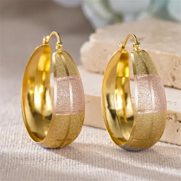 Wholesale Three-dimensional Geometric Earrings For Women In Copper With KC Golden Plated Water Plating And 0.03µm Thickness