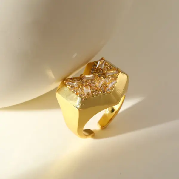 Wholesale Copper Plated (Vacuum Electroplating) 18K Real Gold Plated Rhinestone Heart-Shaped Inlaid Open Ring For Women Valentine's Day