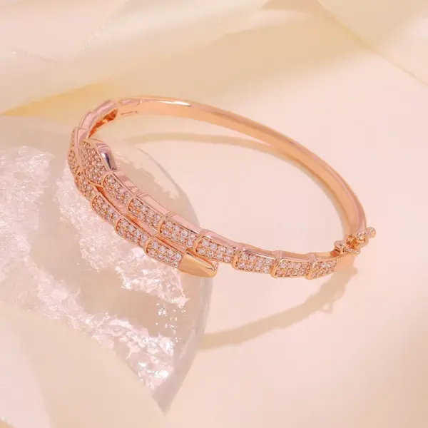 Wholesale Electroplated Copper Snake Pattern Bangle For Women With Zircon Inlay And Water Plating Process