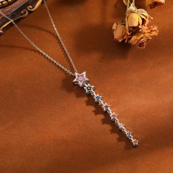 Wholesale Three-dimensional Animal Necklace For Women In 304 Stainless Steel With 18K Real Gold Plated PVD Coated Finish And Cable Chain