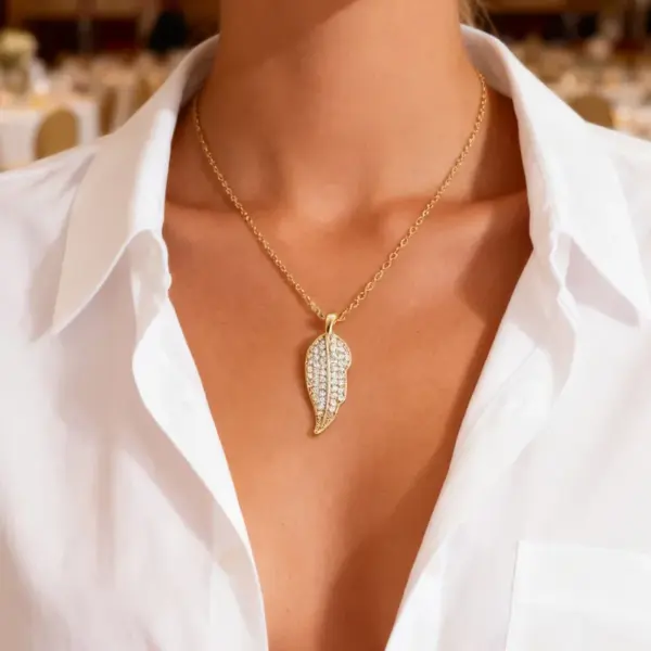 Wholesale 1 Piece Vintage Leaf Hollow Water Drop Plated Imitation Gold Zircon 304 Stainless Steel Winter Christmas Necklace Pendant