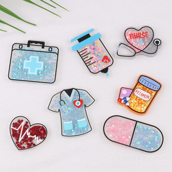 Wholesale quicksand cartoon nurse clothes medical personalized bag jewelry acrylic pin cute DIY patch