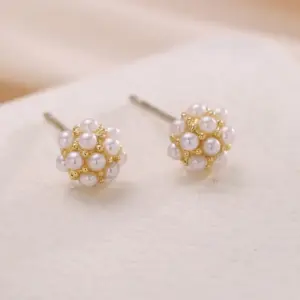Wholesale 1 Pair Elegant Glam Flower Inlay Alloy Pearl Ear Studs