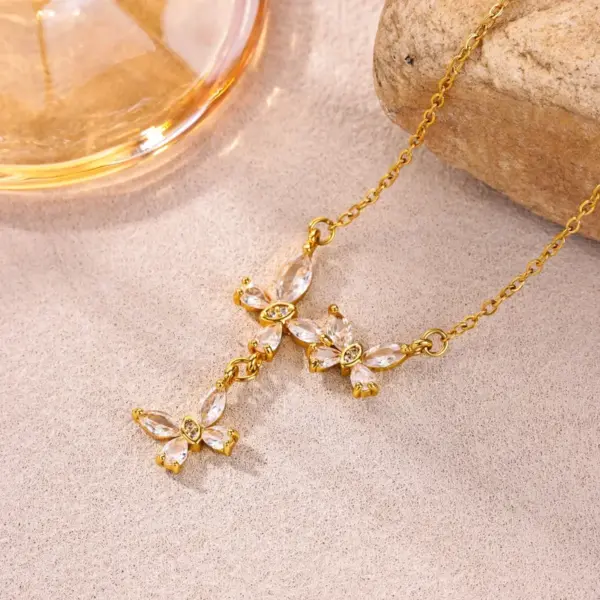 Wholesale Three-dimensional Palm Pendant Necklace For Women With 18K Real Gold Plated Copper And Zircon Inlay, PVD Coated Cable Chain