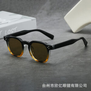 Black tortoise shell frame yellow and green slices