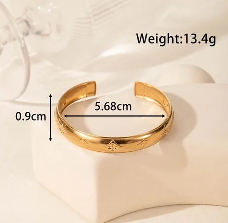 Wholesale New Wide Version Stainless Steel Bracelet Adjustable Size Leaves Titanium Steel Hollow-out Elegant Elegant Bracelet