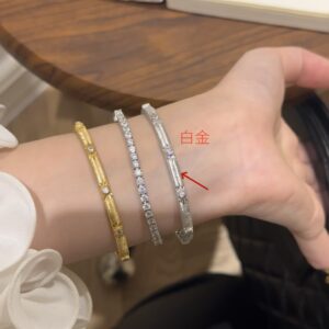 Starburst brushed bracelet (white gold)