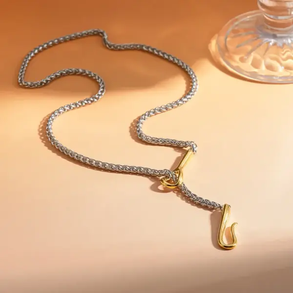 Wholesale Asymmetrical Irregular Necklace For Women In 304 Stainless Steel With 18K Real Gold Plated PVD Coated Finish And Twisted Chain