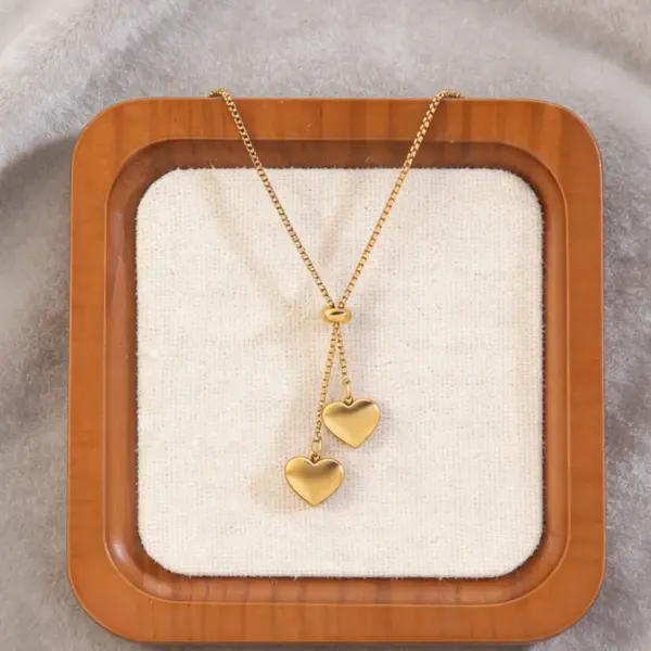 Wholesale 18K Gold Plated 304 Stainless Steel Vacuum Electroplating (In Furnace) Heart-Shaped Three-Dimensional Box Chain/Square Pearl Chain Jewelry Set Suitable For Women To Wear On Daily Dates Or