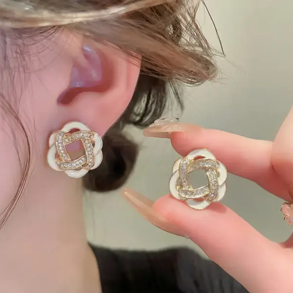 Wholesale Trillion-cut White Zircon Stud Earrings For Women In With Zinc Alloy
