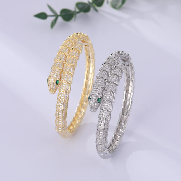 oly-280280939f90c0dd53bec4afb45ff013 Wholesale Domineering simulation snake scale snake bracelet personality green eye snake bracelet retro fashion punk bracelet