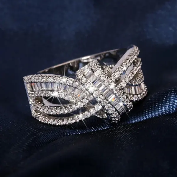 Wholesale Huajie Hollow Ribbon Sweet Gift Small Size Popular Design Personality Ring Women Luxury Ring Geometric Pattern Carved Copper Ring