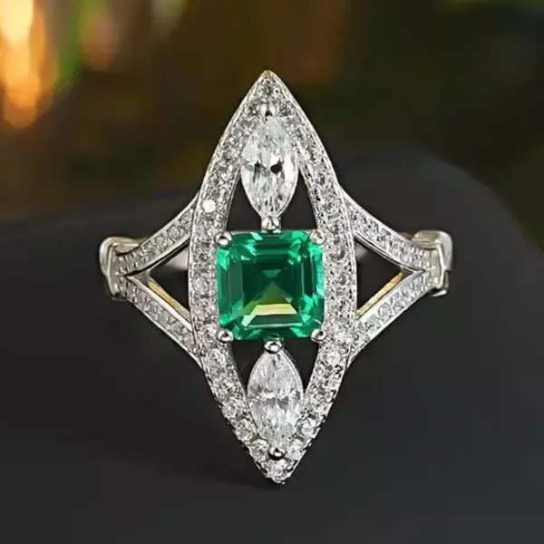 Wholesale Geometric Women’s Ring In Copper With White K Water Plating, Claw Setting Featuring Zircon Inlay