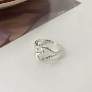 Wholesale Simple Hollow Heart Ring For Women Elegant Minimalist Design Trendy Geometric Pattern Copper Material Open Ring Style
