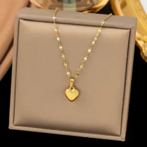 【QYH691】3D Heart Necklace / Gold
