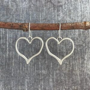 oly-295017daaa7906e5a19c4aa9dd05dacc Wholesale Cafe billion cross-border Amazon new Valentine's Day love shape retro do old coin color alloy earrings retro style