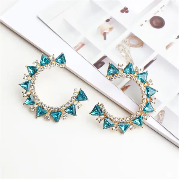 Wholesale Handmade Trillion-cut Marine Style Stud Earrings For Women In Golden Plated Zinc Alloy With Resin Inlay
