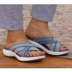 Wholesale Cross-border Large Size Thick-soled Crossover Sandals Women's 2024 Summer Latest Flat-soled Crossover Fly-woven Soft-soled Casual Sandals
