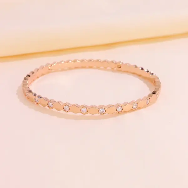 Wholesale Geometric Electroplated Copper Bangle For Women With Water Plating And Zircon Inlay
