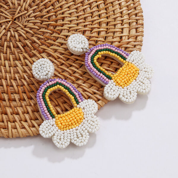 oly-29c60d31f386969190926a3e002e0d22 Wholesale Easter Beaded Earrings Handmade Fabric Rice Beads Bohemian Creative Bunny Flower Basket Earrings