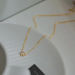 X0168-Single Diamond-Necklace- Gold